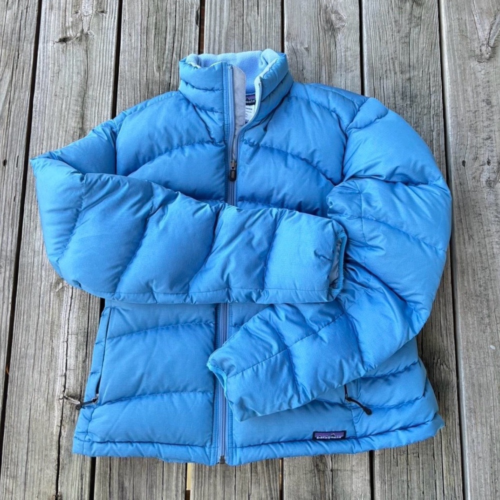 Patagonia Women Sky Blue Puffer Jacket Large